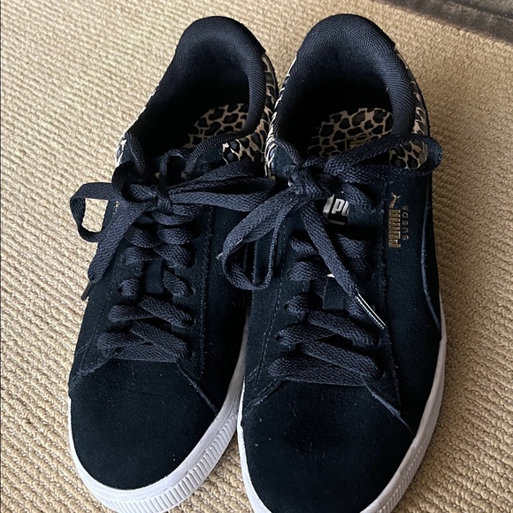 Puma Women's Black and White Sneakers - Picture 1 of 6